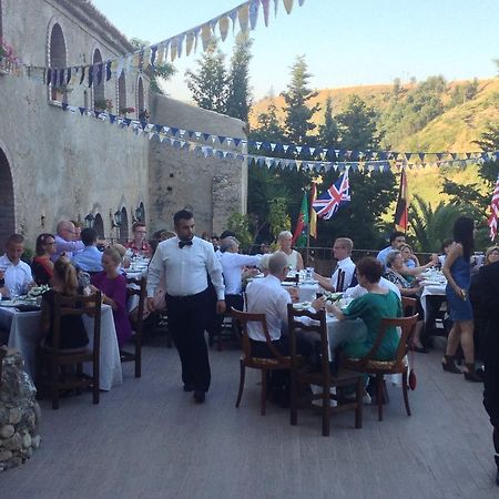 L'Anticocasale Pension Altomonte Buitenkant foto