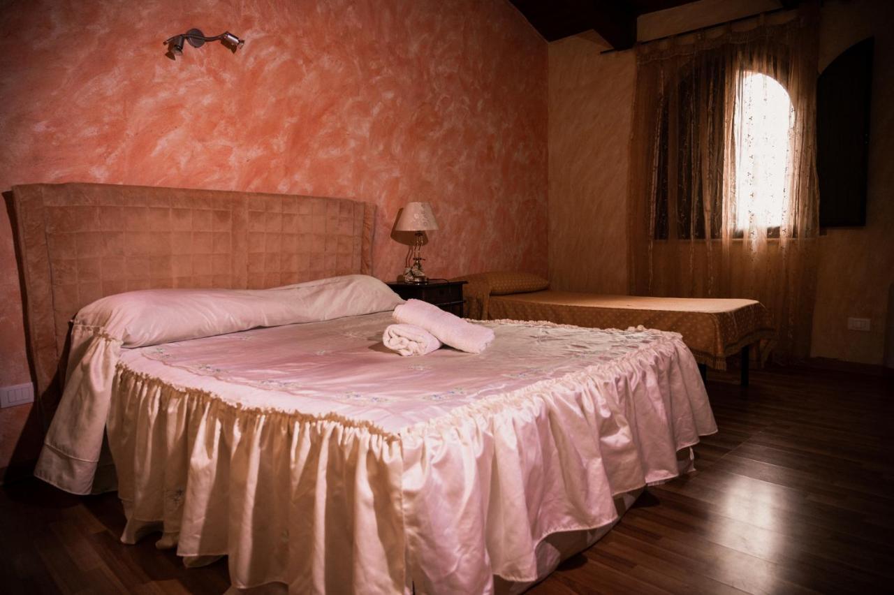 L'Anticocasale Pension Altomonte Buitenkant foto