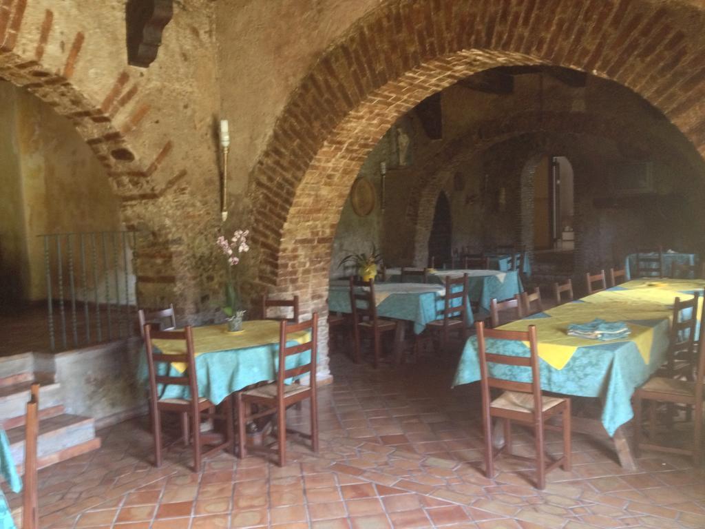 L'Anticocasale Pension Altomonte Buitenkant foto